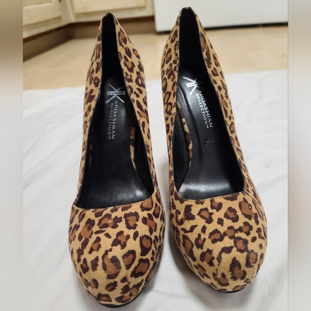 Leopard Print Platform Heels Size 9.5 - image 7